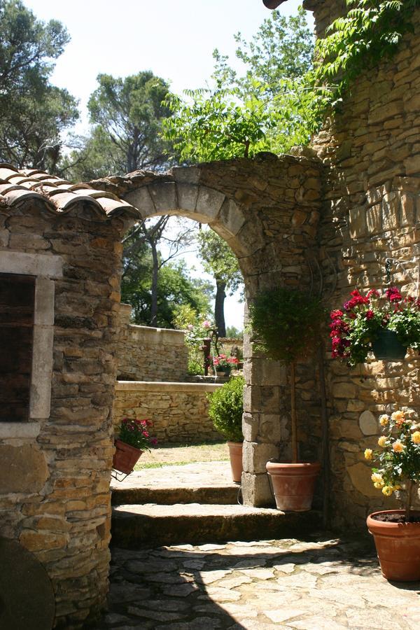 Le Mas De La Pinede Faucon  Exterior photo